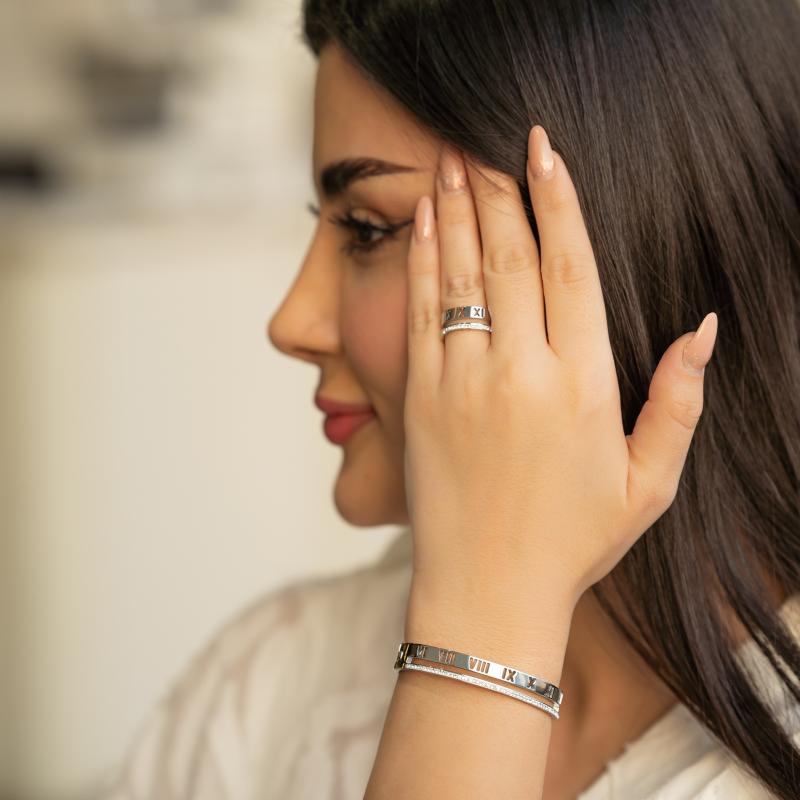 اسوارة أرقام وكريستال مع خاتم