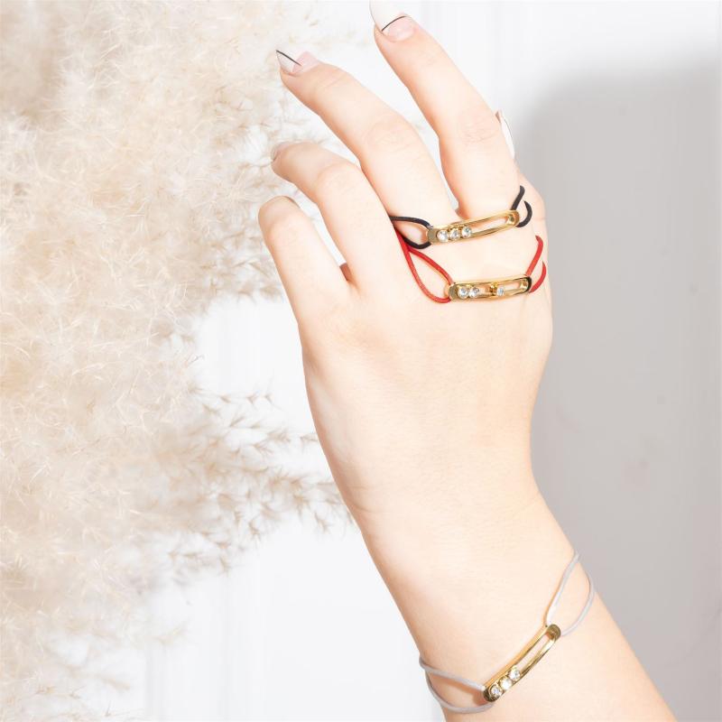 MES - Pin w Thread Bracelet