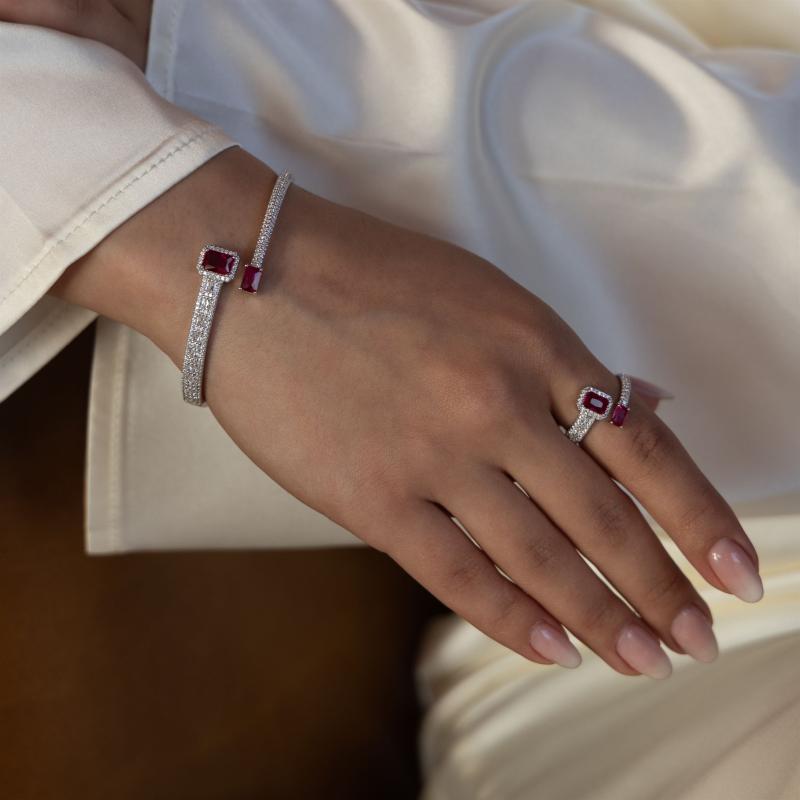 SA Bangle Set Crystal Connected Square Cut Stone 