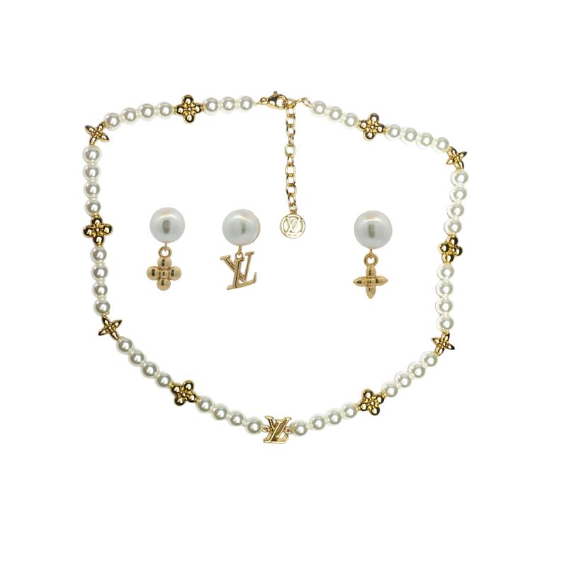 L&V - Flower Charms w Resins Pearls