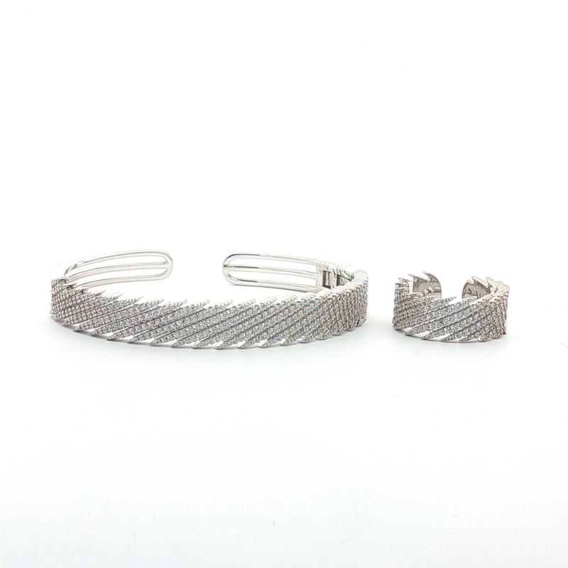 SA Bangle Set Full Stone Linked Spikes