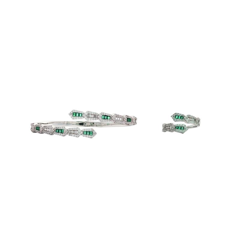 SA Bangle Set Alternate Colored Crystal Cut 
