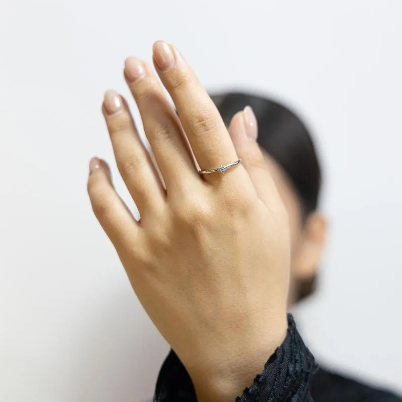 خاتم فضة أصلية بتصميم زهرة صغيرة