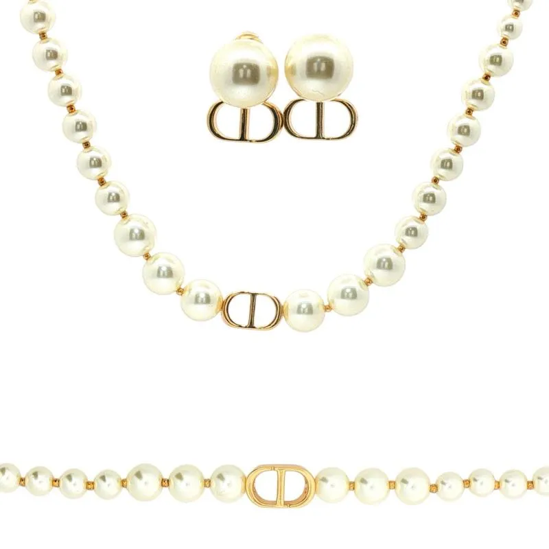 C&D - Logo w Beaded Pearls Semi Set