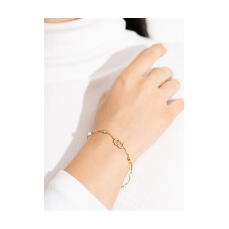 C&D -FS Logo w Studs & Pearls Bracelet