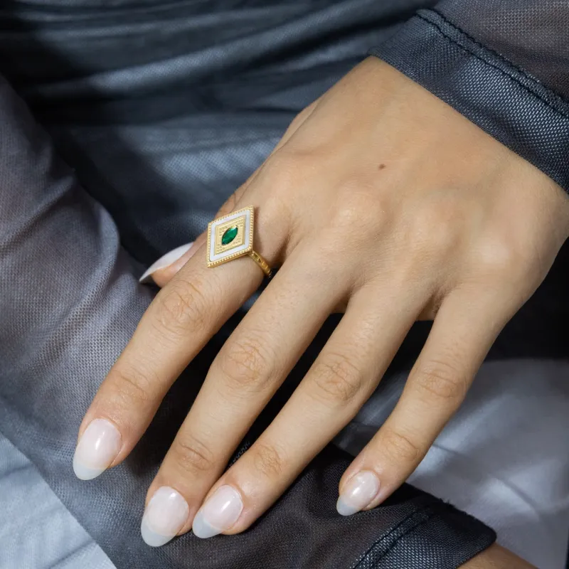 Diagonal w Col Marquise Stone